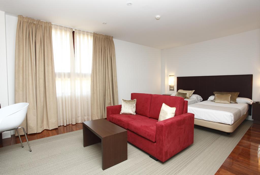 Hotelsefutbol Las Rozas de Madrid Exterior photo